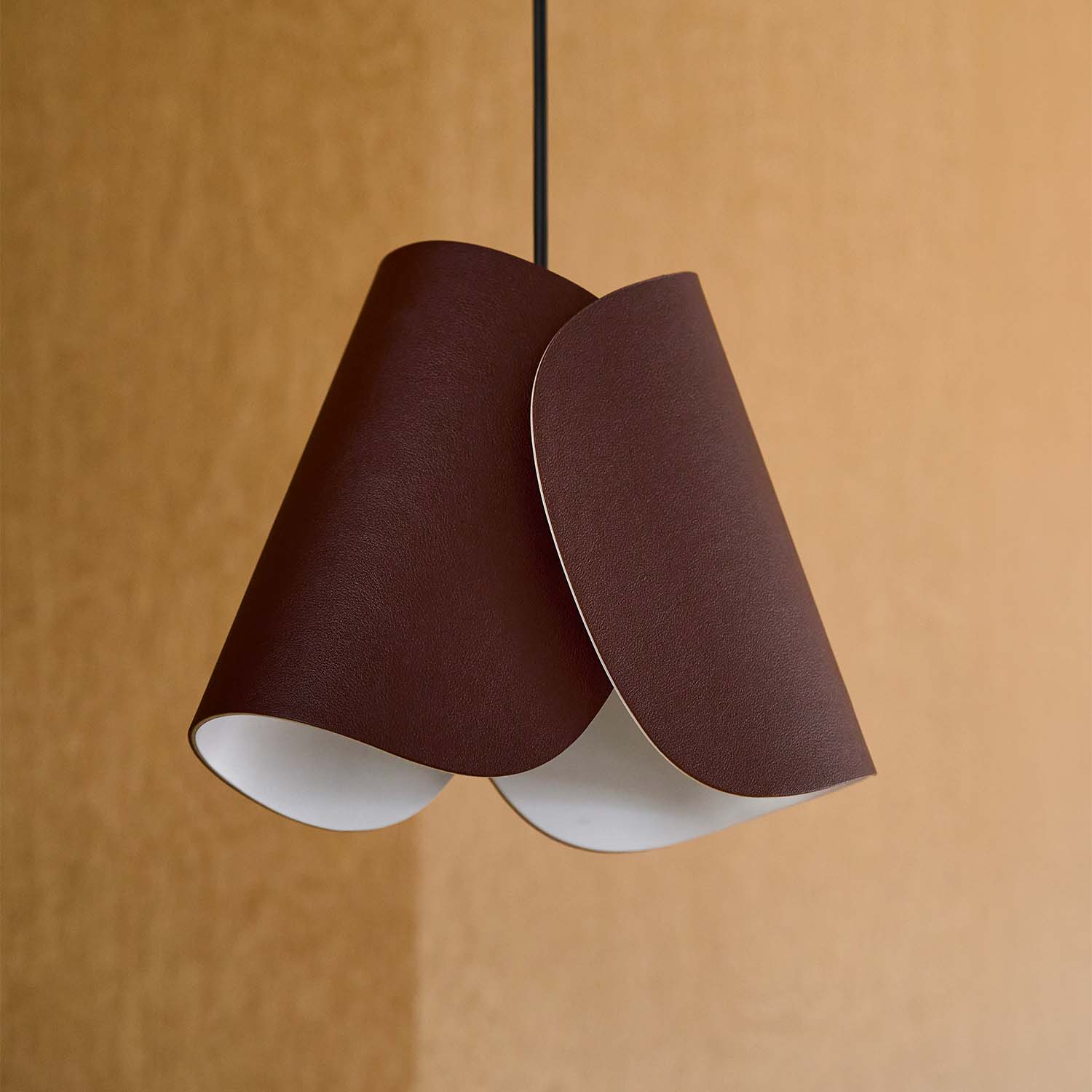 FLIP - Reversible vegan leather pendant light