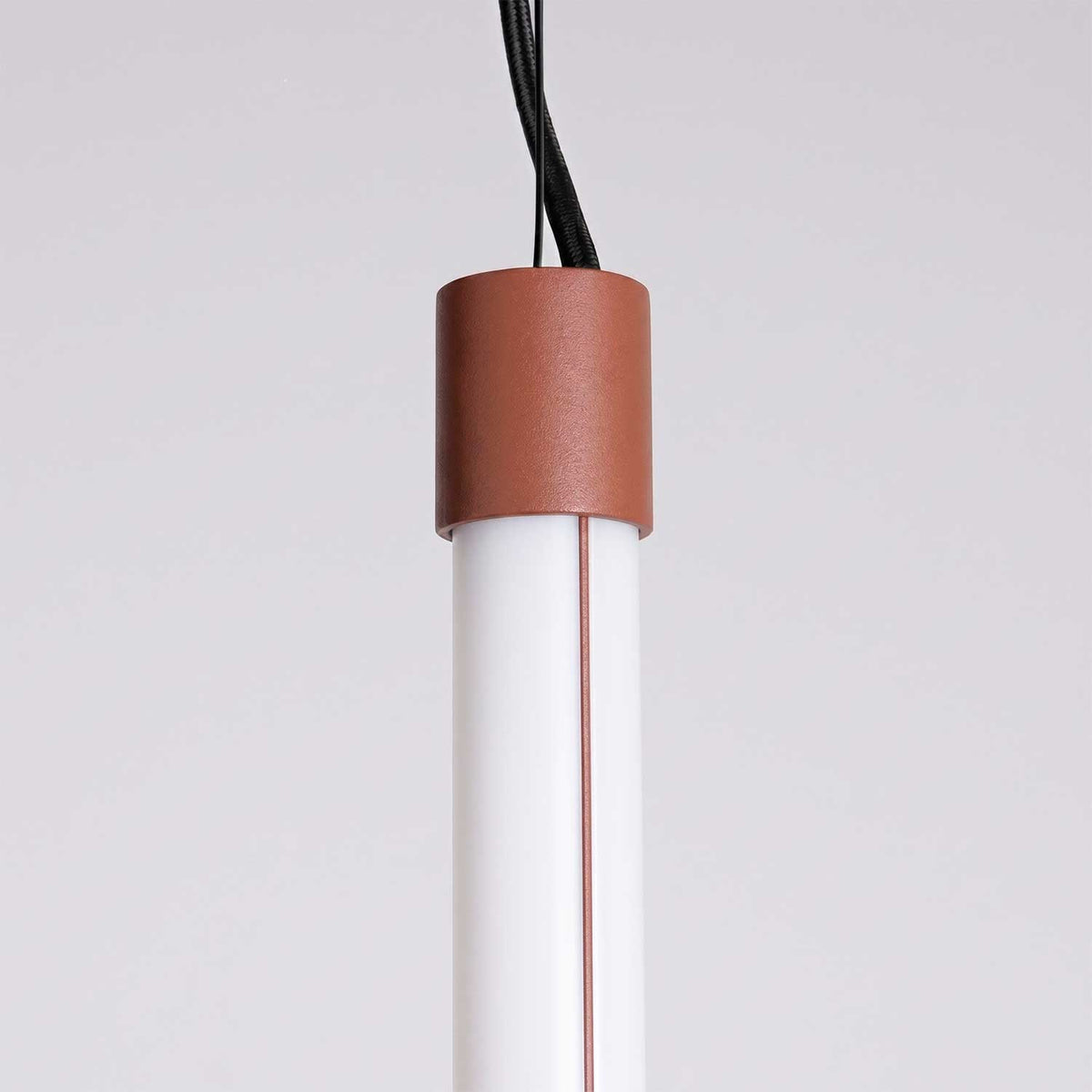 LeTube - Suspension LED en acier et PVC, style minimaliste
