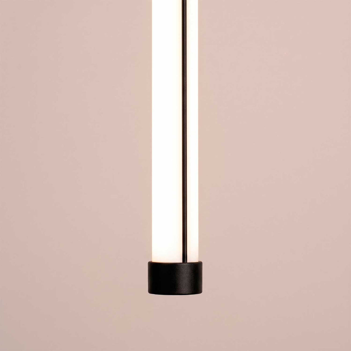 LeTube - Suspension LED en acier et PVC, style minimaliste