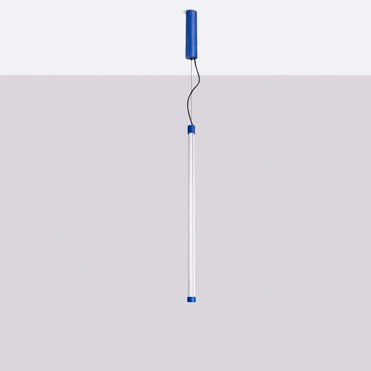 LeTube - Suspension LED en acier et PVC, style minimaliste