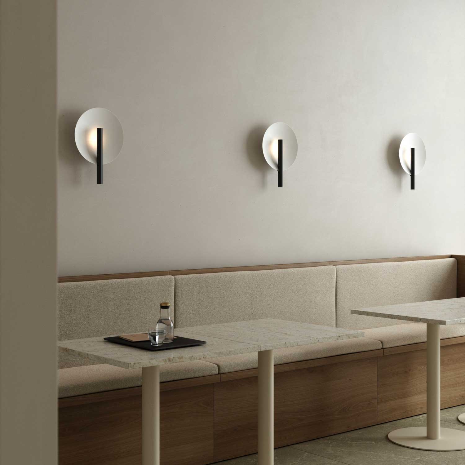 Furiko - Applique murale design en métal et laiton art déco