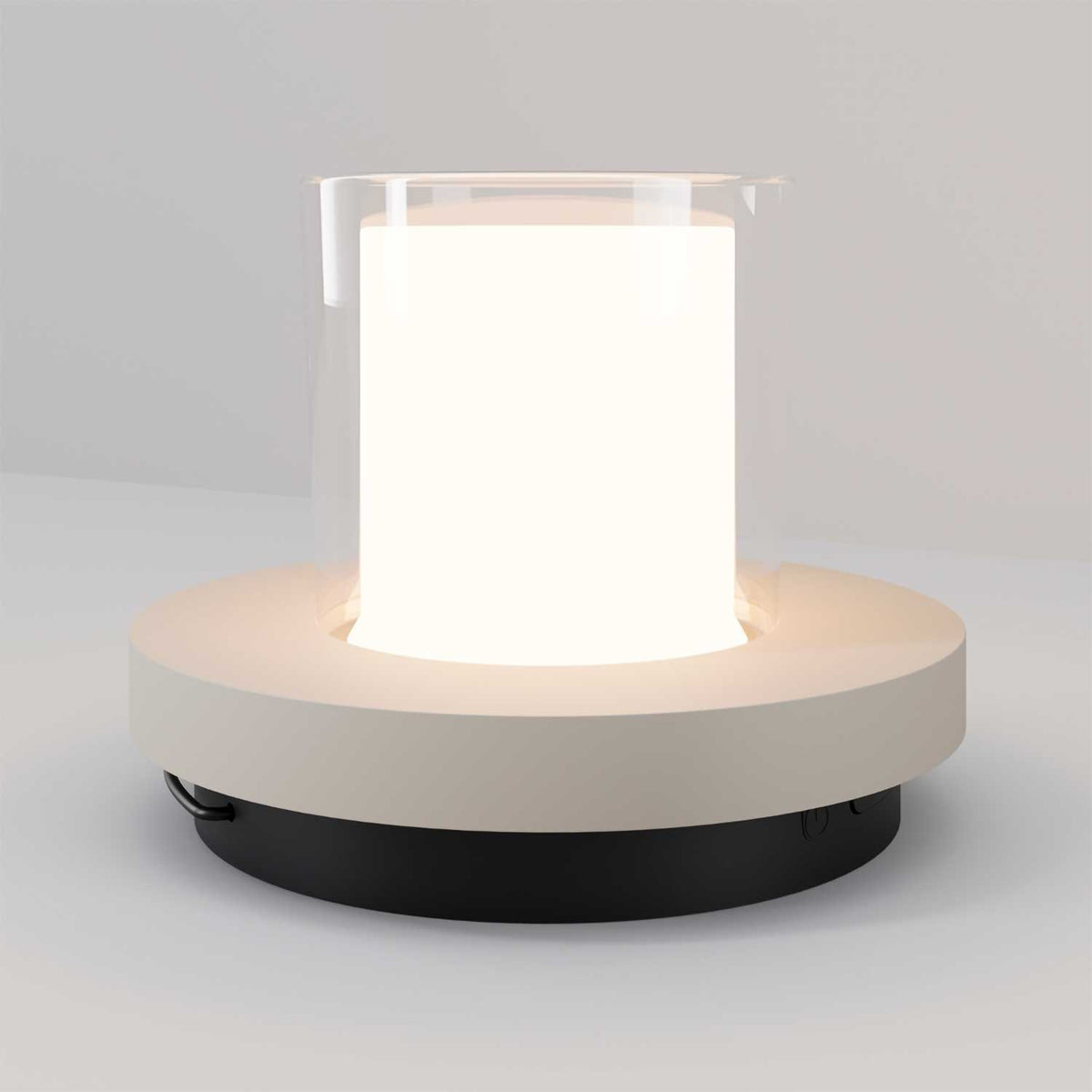 Lantra - Lampe à poser nomade en plastique