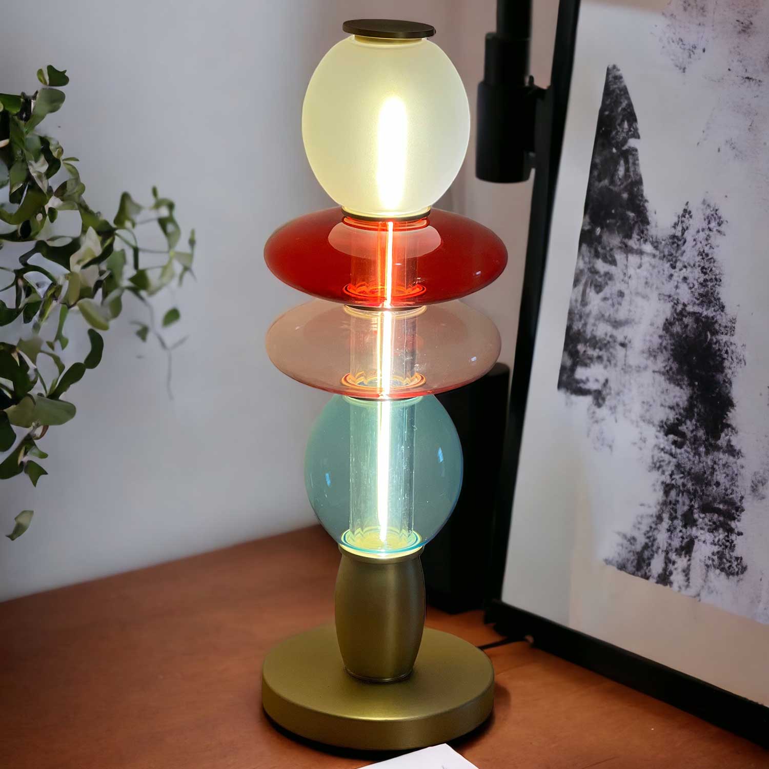 Léonor - Lampe de salon LED en verre design coloré