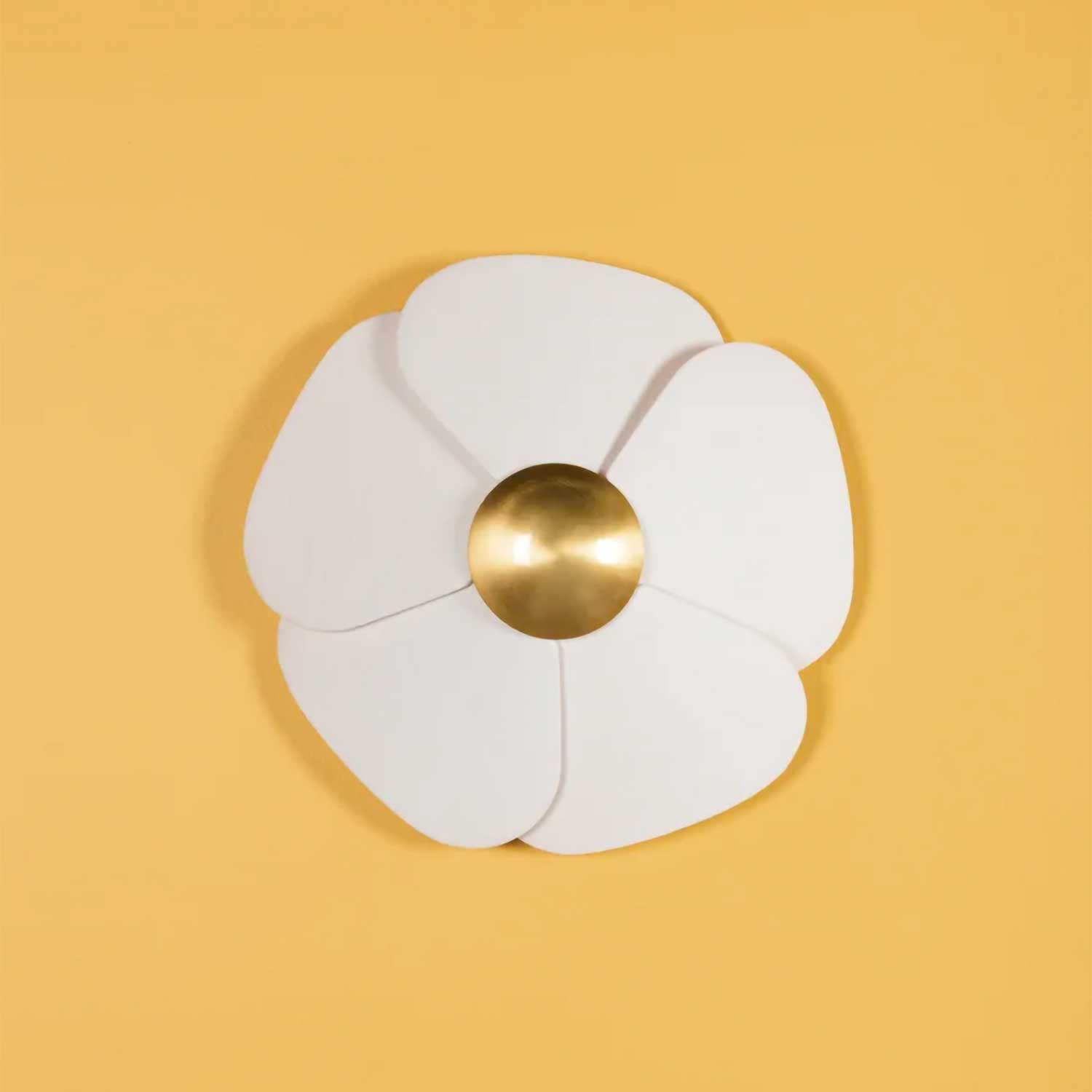 Madeline - Flower ceiling light in linen and brass for Art Deco bedroom