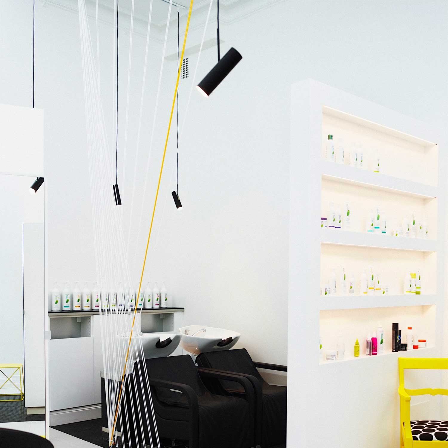 MIB - Petite suspension minimaliste orientable pour salon