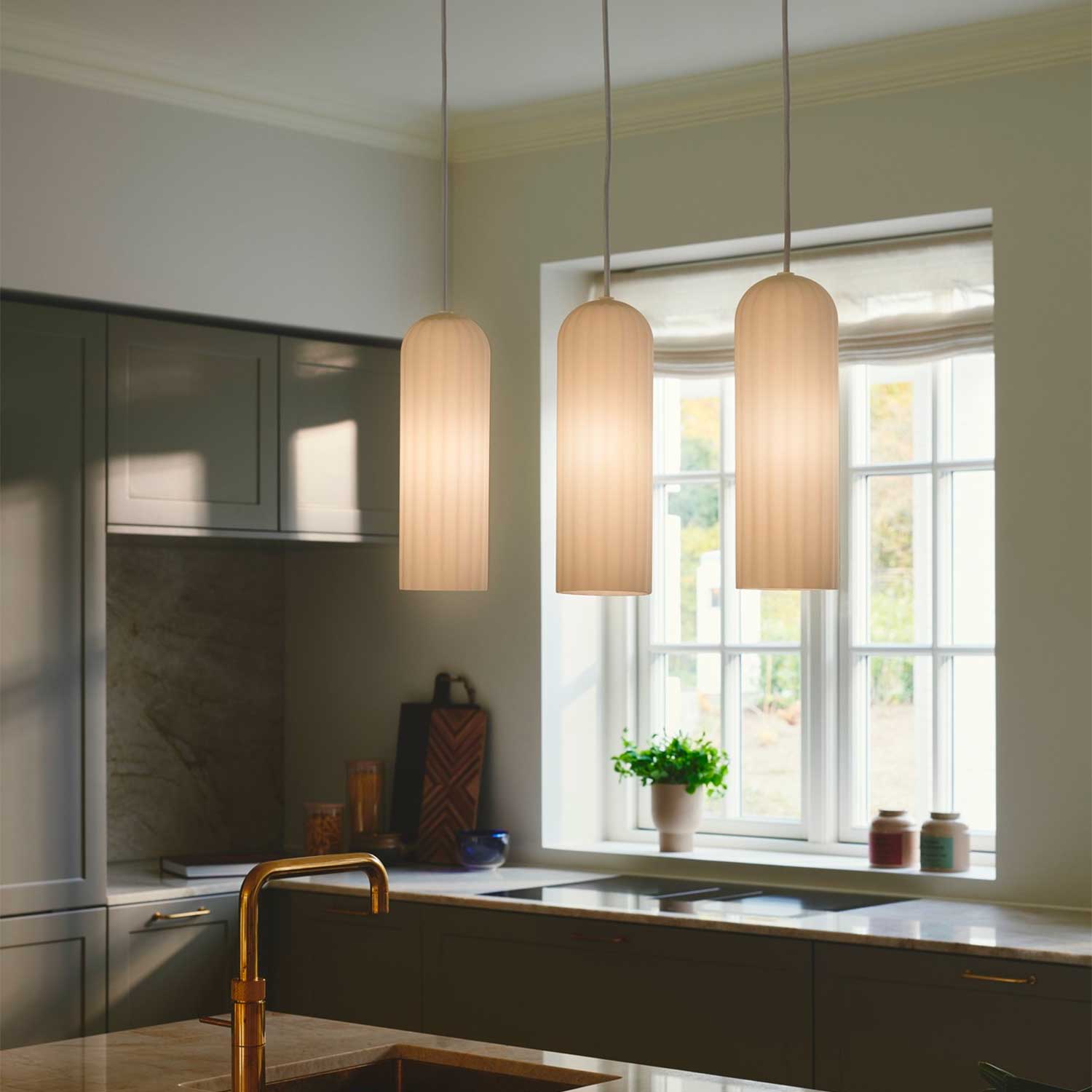 Miella - Lustre salle à manger en verre style moderne