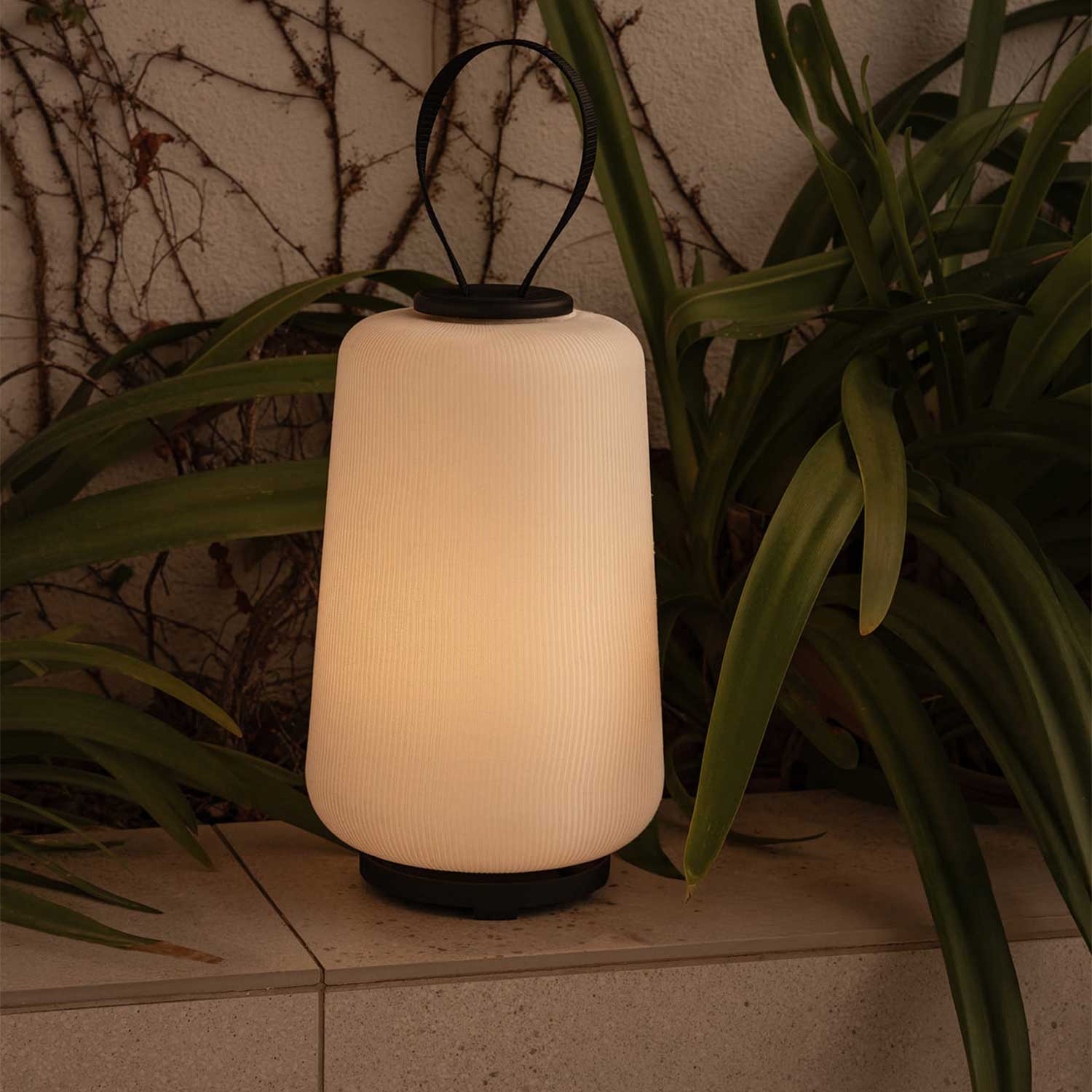 Muna - Lampe d'extérieur portable design en tissu