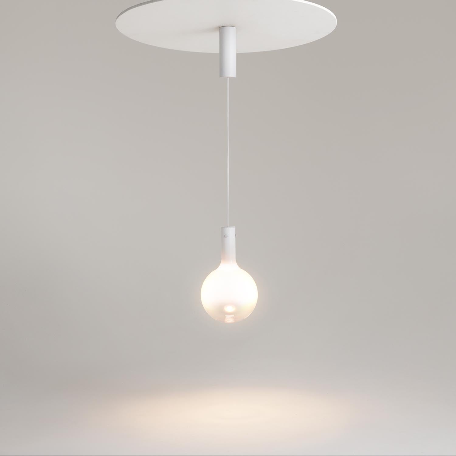 NEBULA - Suspension LED design boule en verre