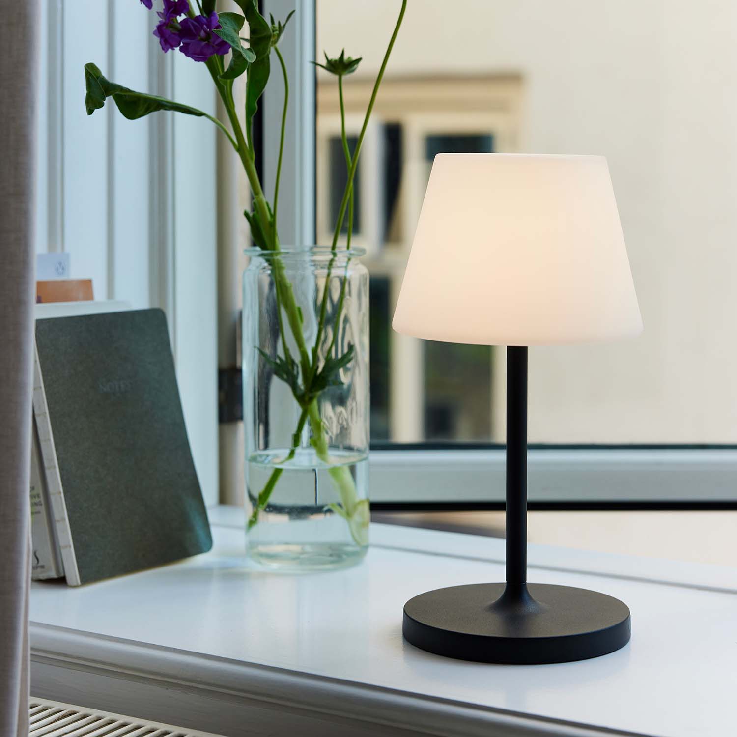 NEW NORTHERN - Lampe de table nomade design sans-fil