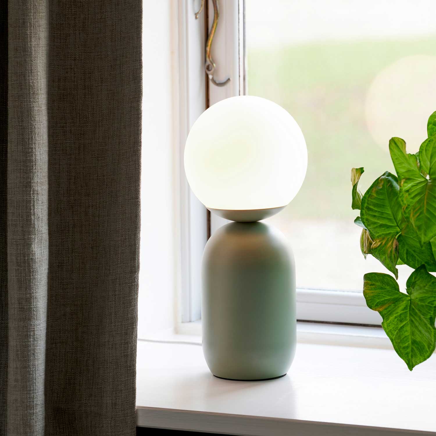 Notti - Lampe à poser moderne pour bibliothèque colorée