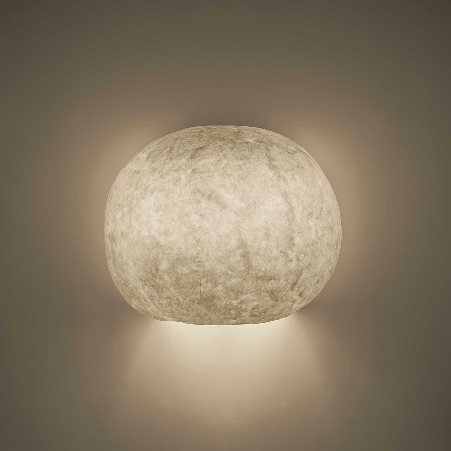 Pebble – Wabi-Sabi-Wandleuchte im Kieselstein-Design