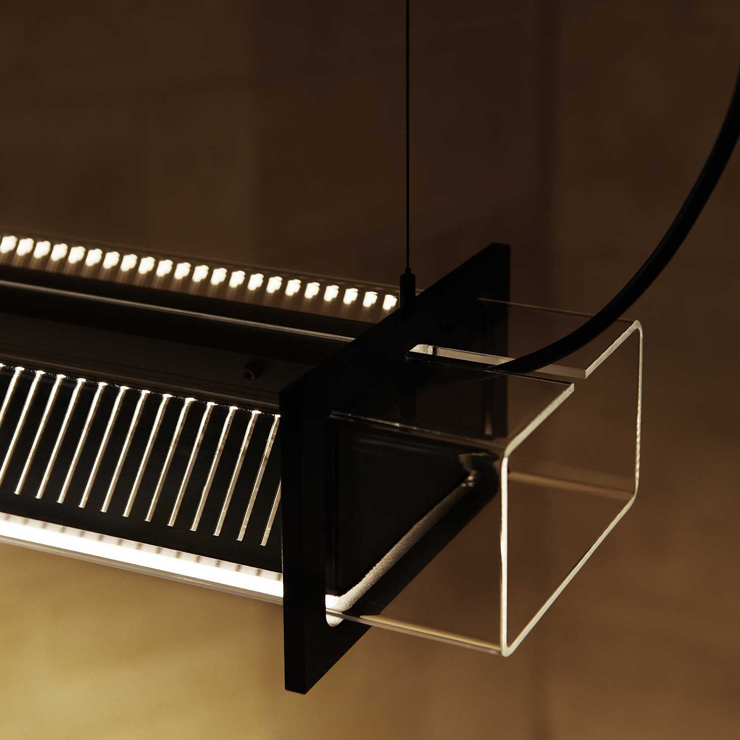 QUADRATUBE P1 - Suspension LED tube carré design moderne