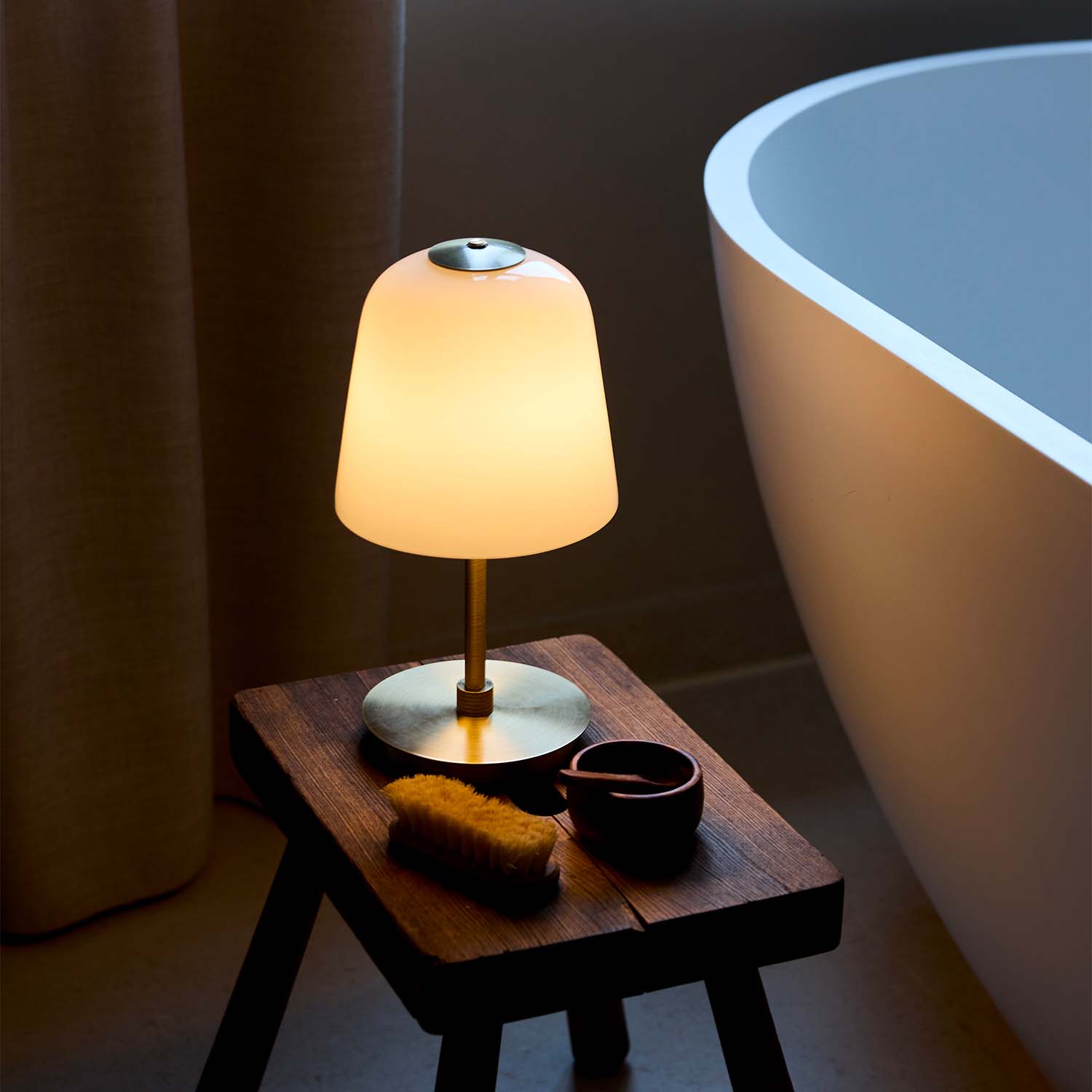 HALO DESIGN ROOM 49 portable lamp in glass and brass design
