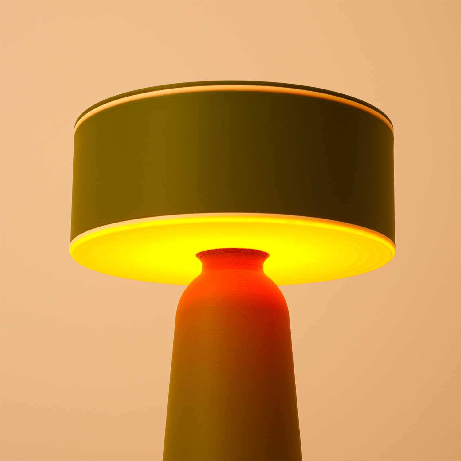 Sarin - Lampe à poser design pour chambre contemporaine