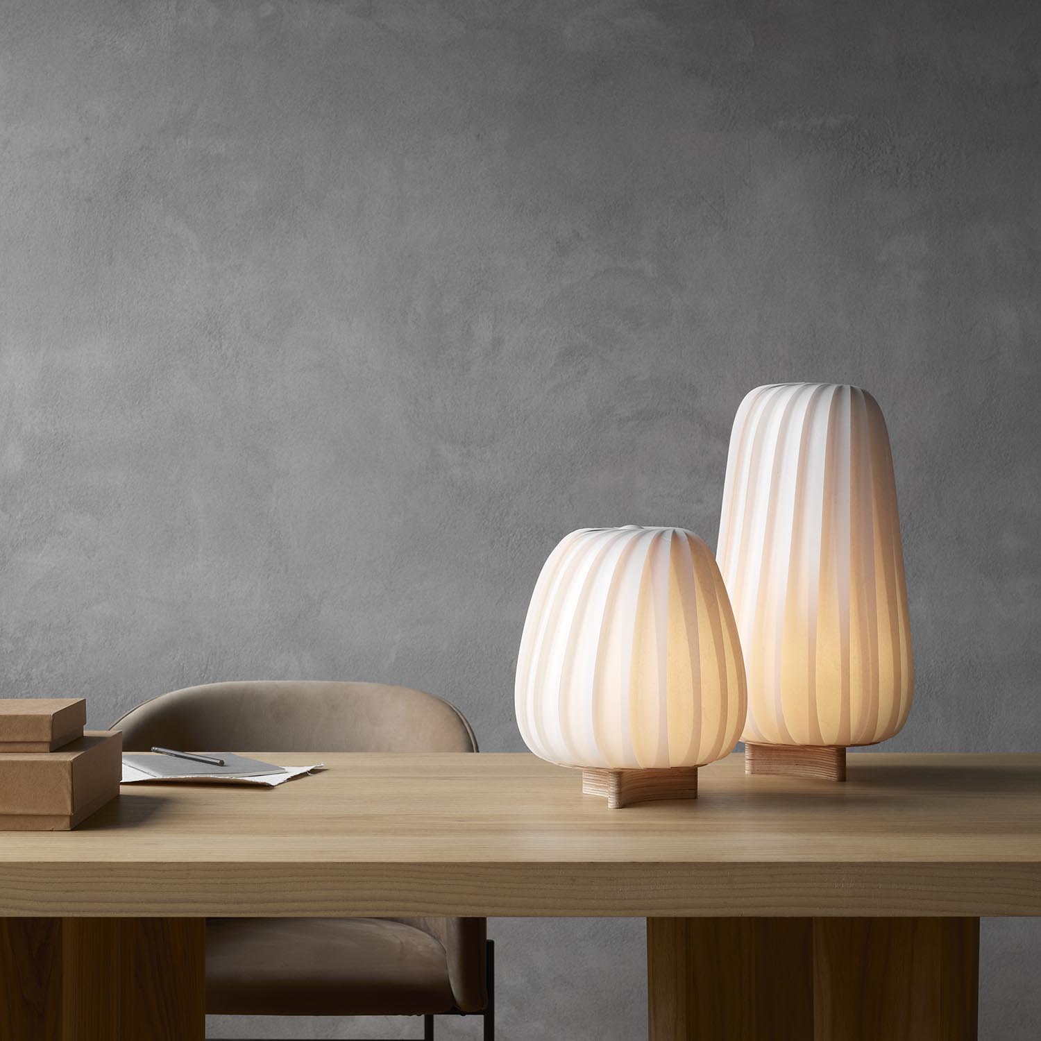 ST906 - Table lamp made of wooden or paper slats