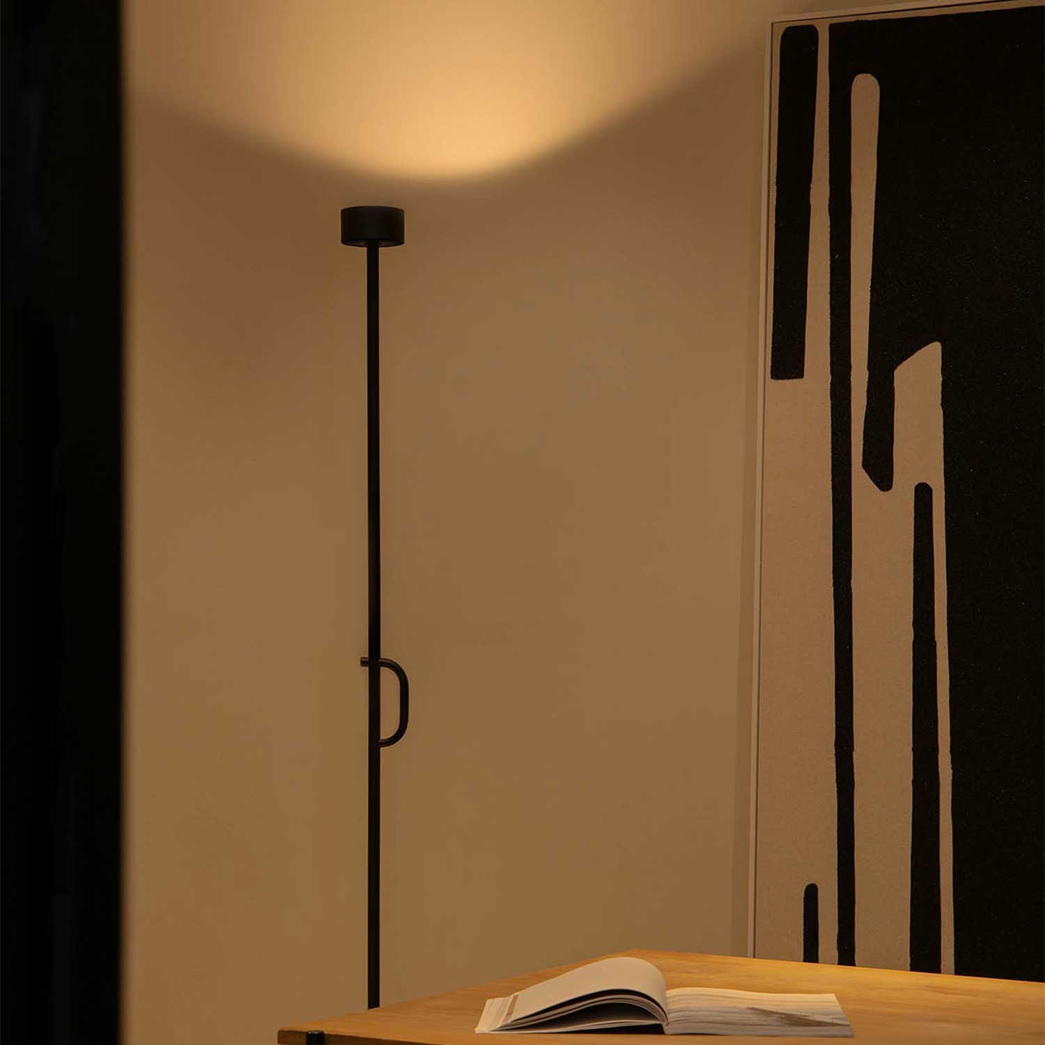 Staff - Lampadaire LED dimmable minimaliste en acier