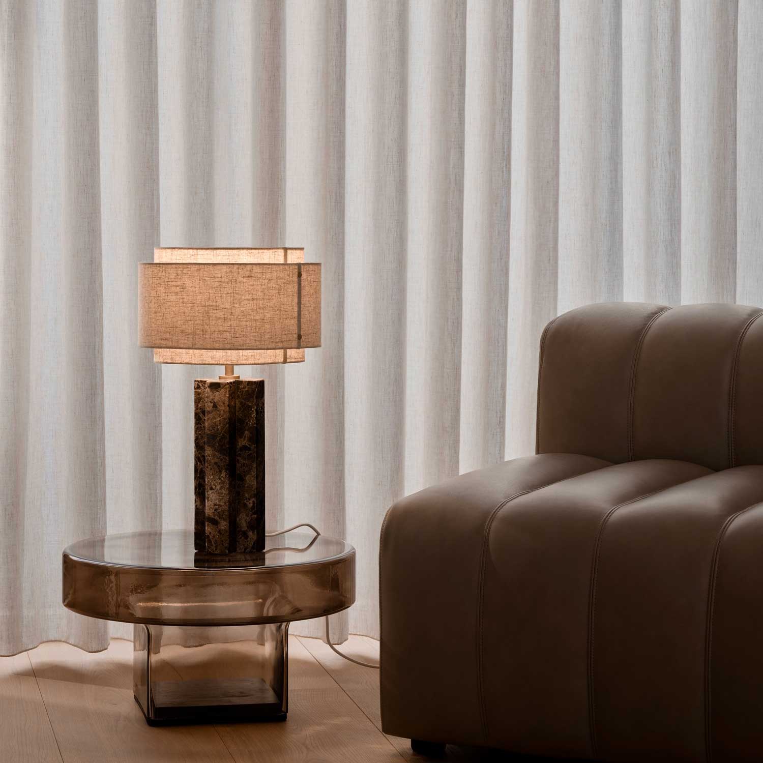 Takai - Tischlampe aus Marmor und Leinen für modernes Wohnzimmer