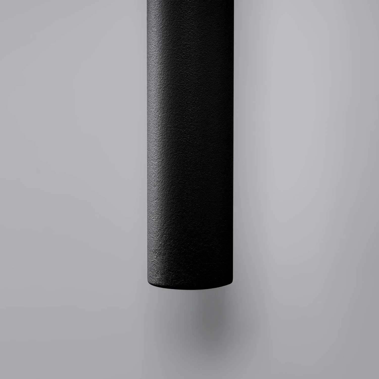 Xi - Grande applique murale en acier moderne