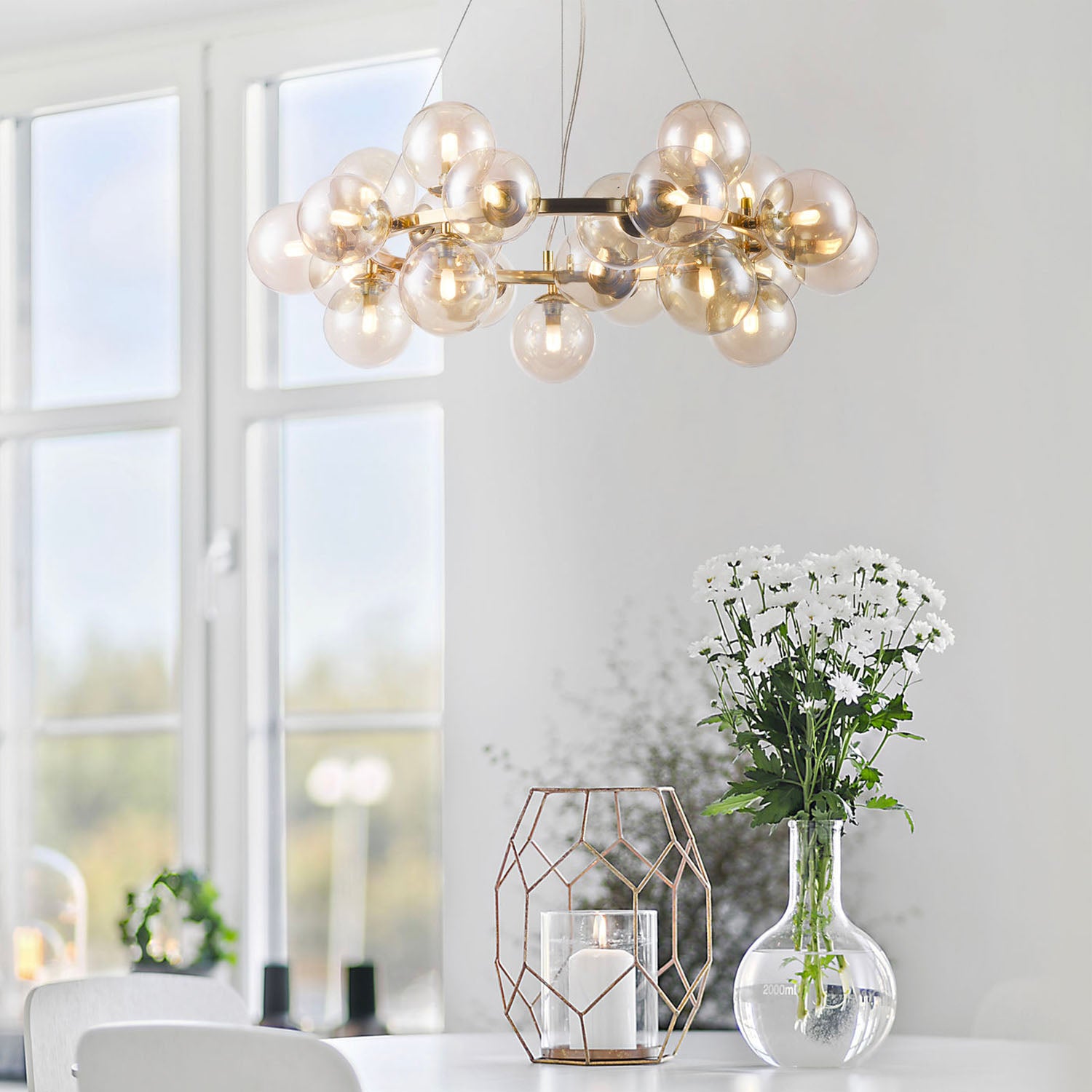 DALLAS - Circular chandelier with modern glass balls