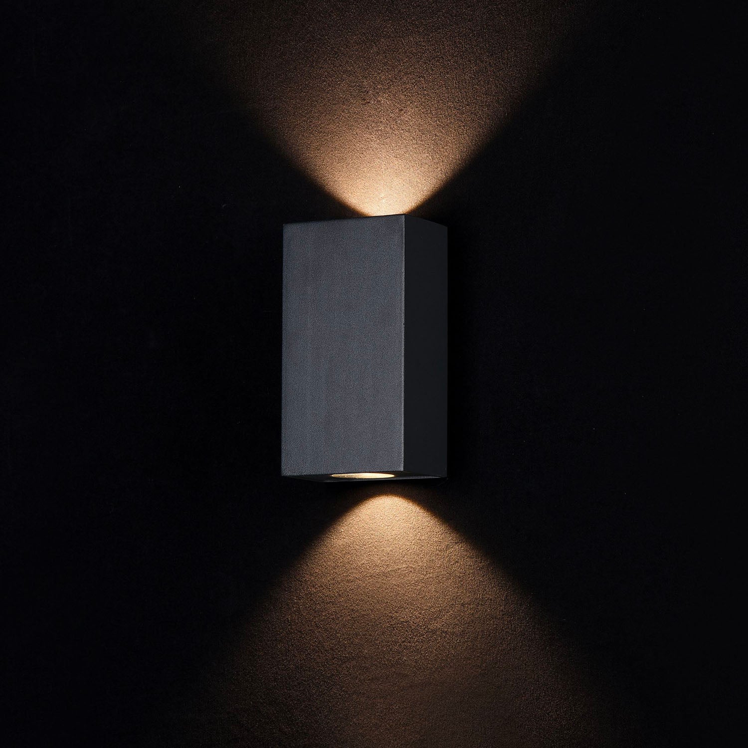 TIMES SQUARE - Black exterior wall light with waterproof rectangle design